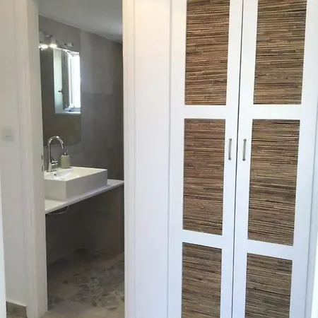 Vakantiehuis Summer House In Livadia *